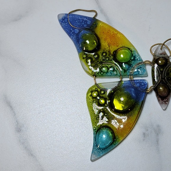 Hand-blown Fused Glass Butterfly Metal Accents Suncatcher Stained Glass - Picture 5 of 7